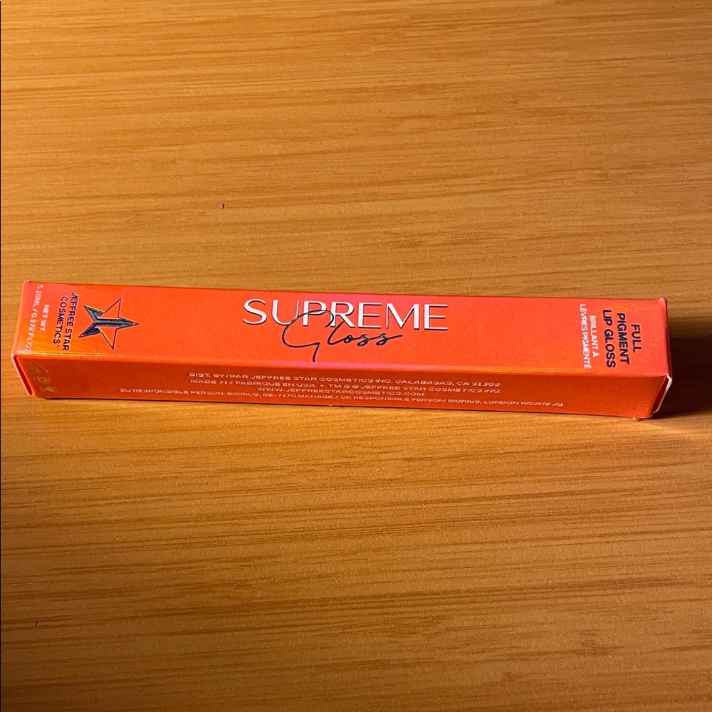 Supreme Gloss in Vibrant Orange